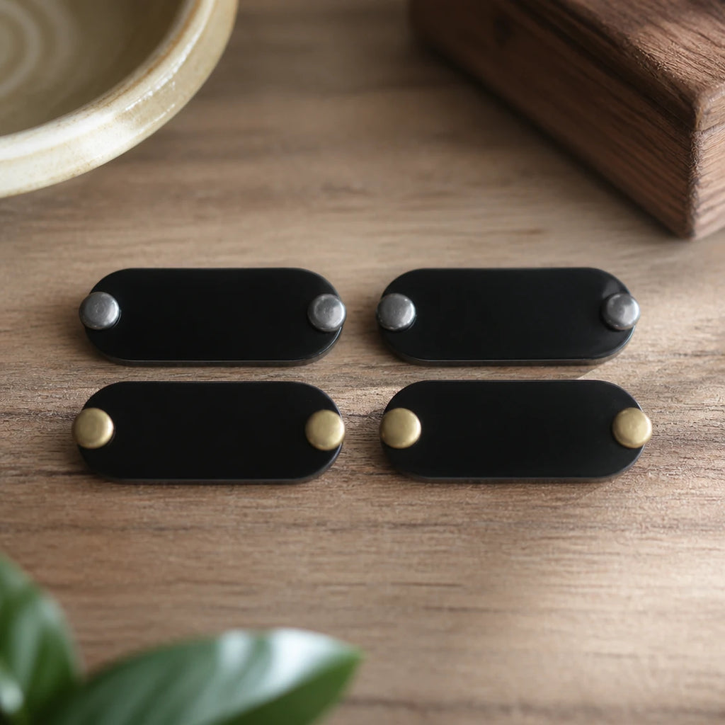 Two hole silent dog tag