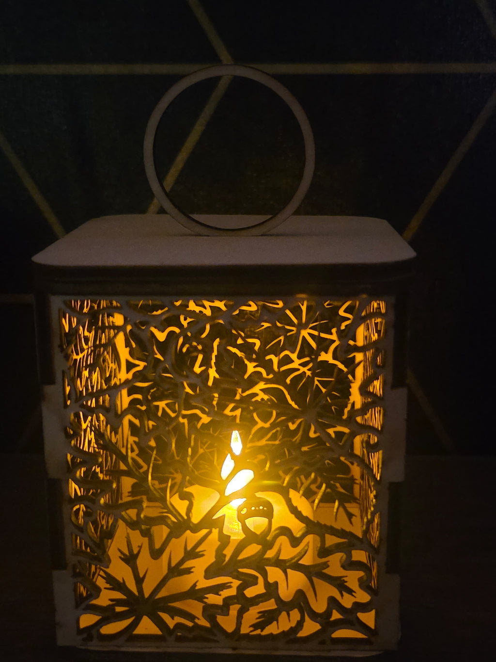 Wooden Tea Light Candle Holder with Flameless Flickering Tea Light
